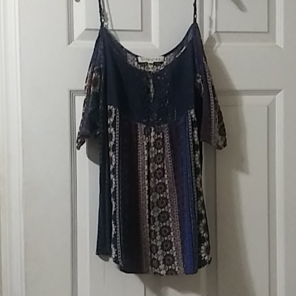 Off-shoulder top